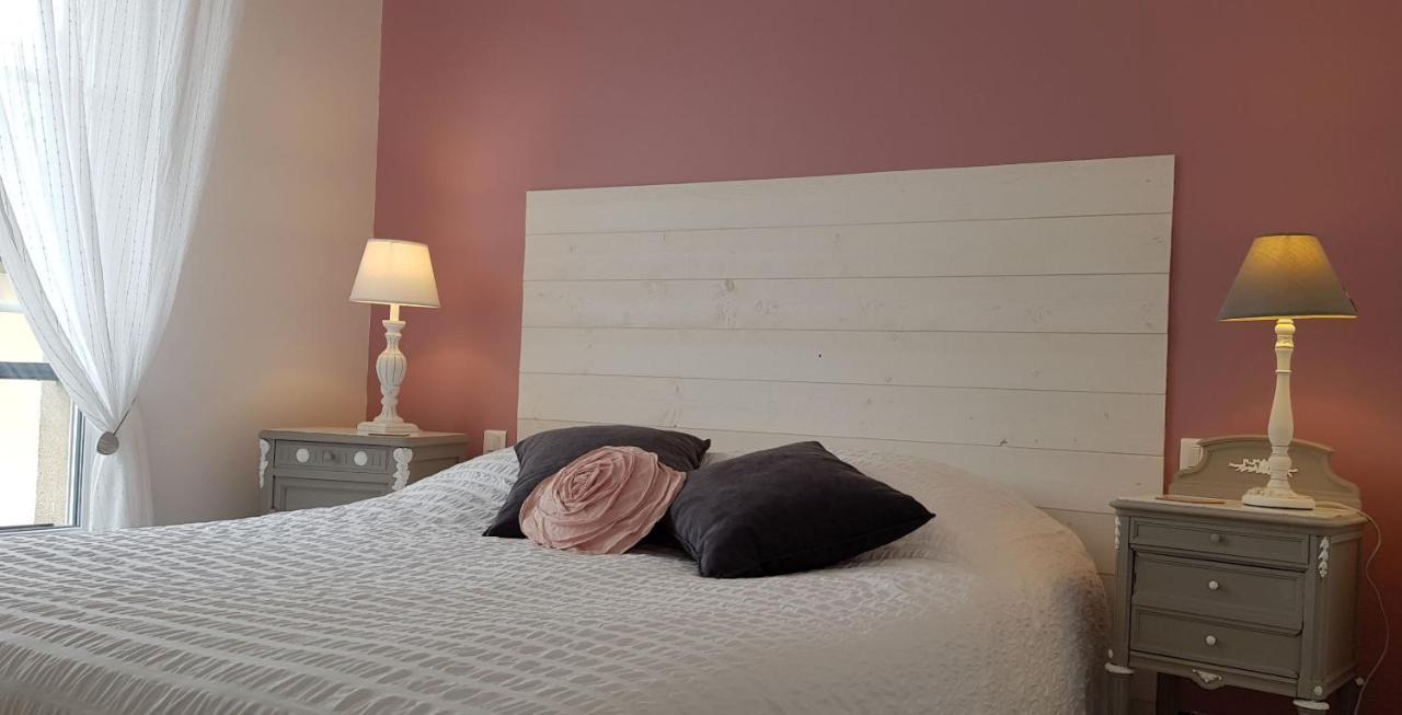 La Maison Virginie Appartements Climatises De 1 A 5 Pers Cosy Hyper Centre Cour Parking Linge Fibre Proximite Port Lac Canal Piscine Montargis Εξωτερικό φωτογραφία