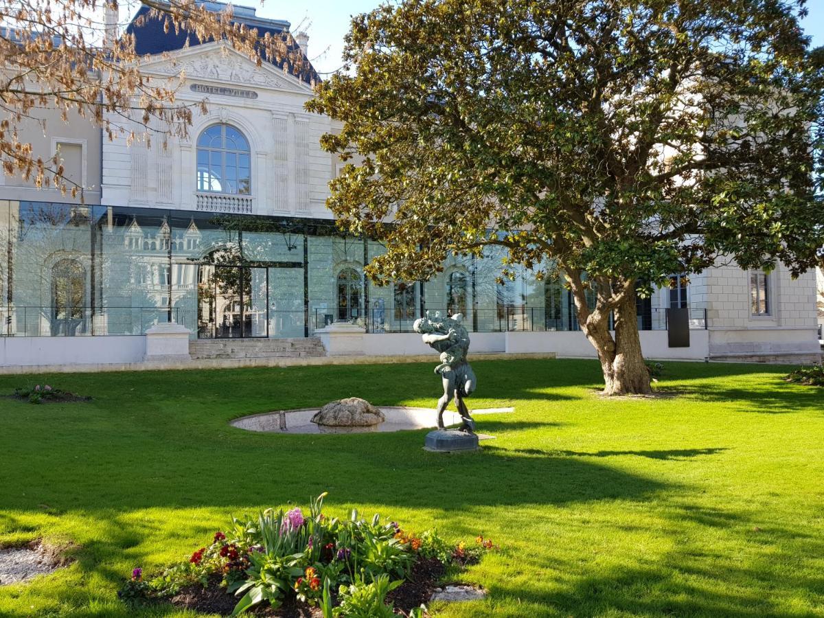 La Maison Virginie Appartements Climatises De 1 A 5 Pers Cosy Hyper Centre Cour Parking Linge Fibre Proximite Port Lac Canal Piscine Montargis Εξωτερικό φωτογραφία