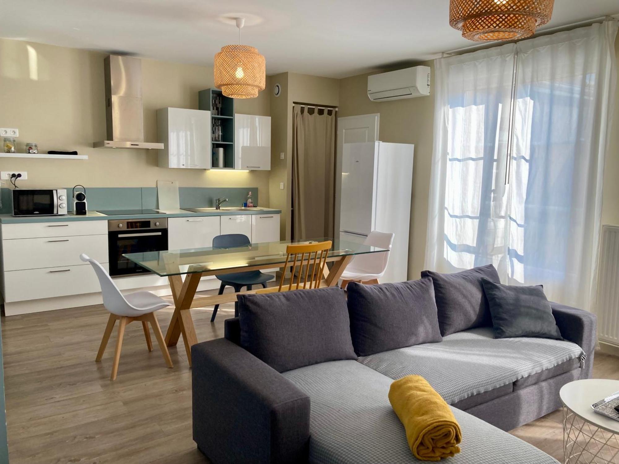 La Maison Virginie Appartements Climatises De 1 A 5 Pers Cosy Hyper Centre Cour Parking Linge Fibre Proximite Port Lac Canal Piscine Montargis Εξωτερικό φωτογραφία